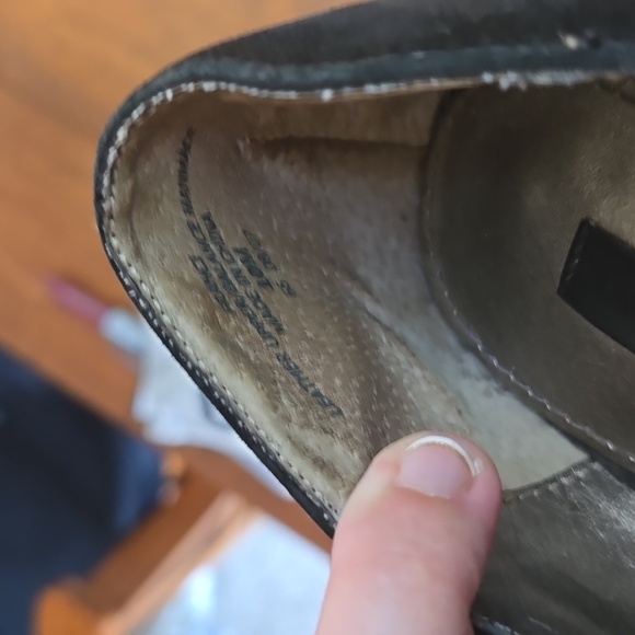 Liz & Co. Classic Black Peep Toe Heels - Picture 4 of 5